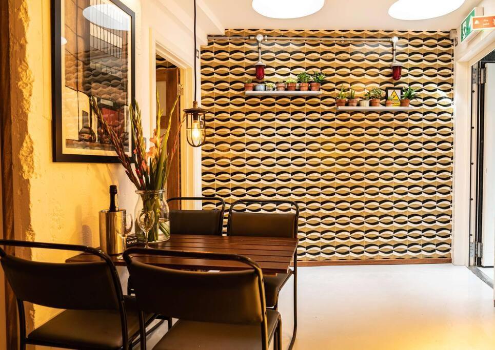 The Jazz Quarters, Southsea'S Hidden Gem Apartment พอร์ตสมัธ ภายนอก รูปภาพ