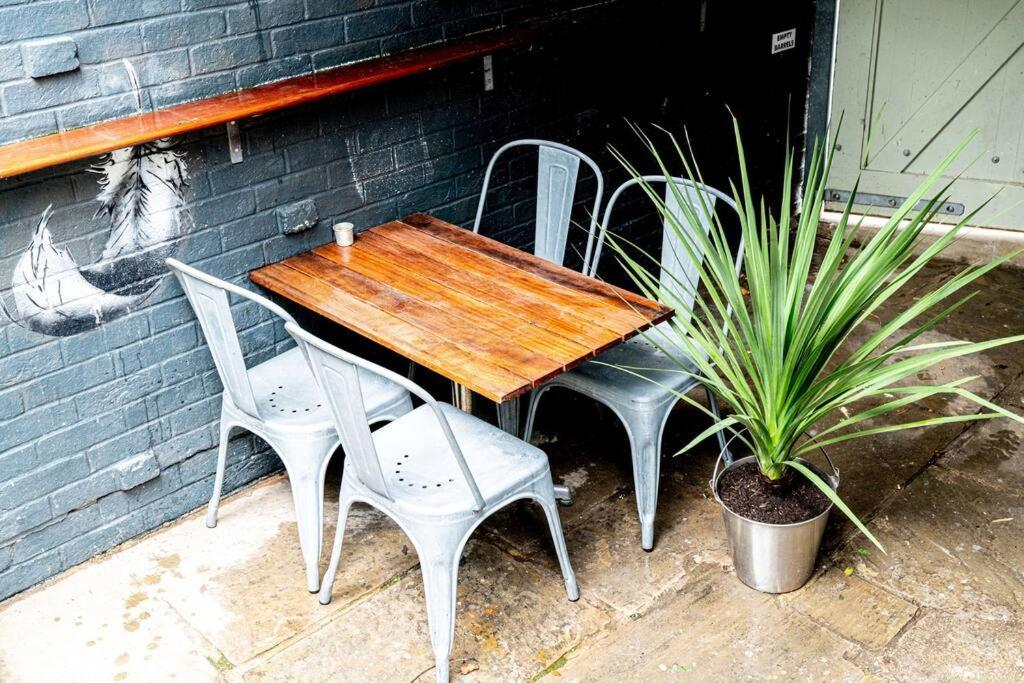 The Jazz Quarters, Southsea'S Hidden Gem Apartment พอร์ตสมัธ ภายนอก รูปภาพ